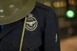 1941/1950 pattern badge, known as the “soup plate” due to its shape/size (worn on the left breast of blue coveralls and No.2 Battledress blouse).