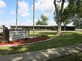 1310 N. Elm St. Sweeny, TX 77480
