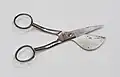 Scissors for cutting carpet pile